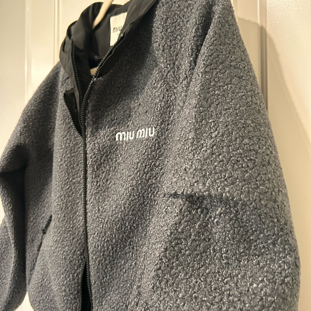 Miu Miu Cropped Charcoal Black Teddy Fleece Dual Lined Jacket - Picture 8 of 16